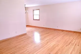 2021 Leness Ln, Crest Hill, IL 60403 - Photo 5
