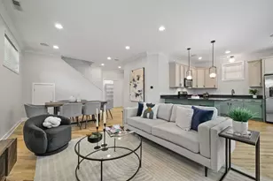 3756 W Leland Ave, Chicago, IL 60625 - Photo 3
