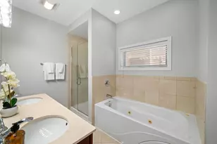 3756 W Leland Ave, Chicago, IL 60625 - Photo 15