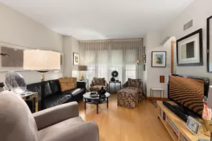 7030 N Ionia Ave, Chicago, IL 60646 - Photo 7