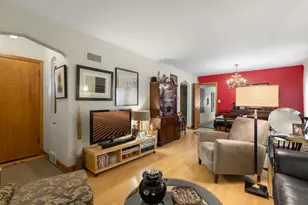 7030 N Ionia Ave, Chicago, IL 60646 - Photo 5