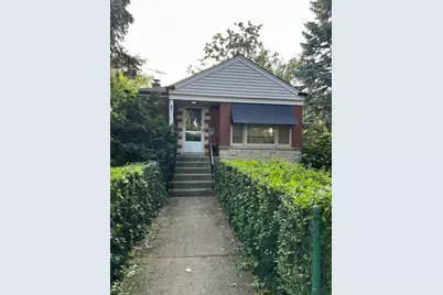 7030 N Ionia Avenue, Chicago, IL 60646 - Photo 1
