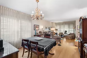 7030 N Ionia Ave, Chicago, IL 60646 - Photo 7