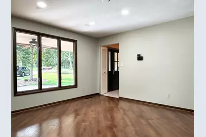 4 Stonegate Ridge, Bourbonnais, IL 60914 - Photo 17