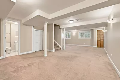 111 Neutrenton Avenue, Elgin, IL 60120 - Photo 27