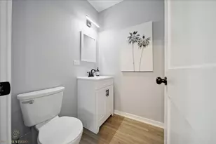 530 E 44th Pl, Chicago, IL 60653 - Photo 7