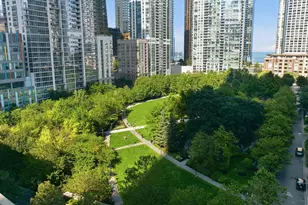 201 N Westshore Dr, Chicago, IL 60601 - Photo 23