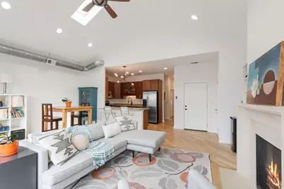 1836 W Belmont Avenue #4, Chicago, IL 60657 - Photo 5