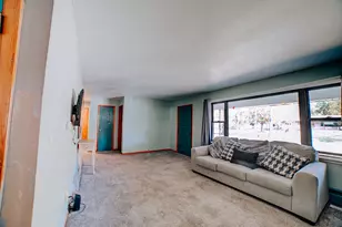 316 N Hartwell St, Gilman, IL 60938 - Photo 11