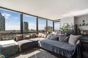1122 N Clark St, Chicago, IL 60610 - Photo 5