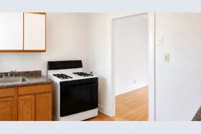 7914 S Dobson Avenue, Chicago, IL 60619 - Photo 5