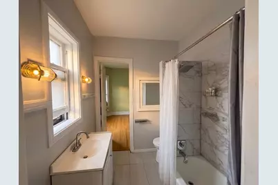 953 E Hyde Park Boulevard #3, Chicago, IL 60615 - Photo 5