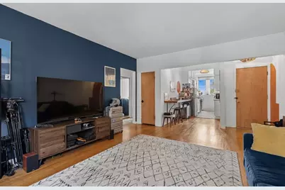1210 W Jarvis Avenue #2N, Chicago, IL 60626 - Photo 3