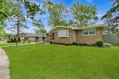 3245 S Manor Drive, Lansing, IL 60438 - Photo 3