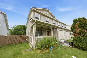 678 S Shannon Dr, Romeoville, IL 60446 - Photo 3