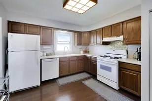 1180 Sunbury Rd, South Elgin, IL 60177 - Photo 9