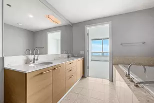 340 E Randolph St, Chicago, IL 60601 - Photo 23