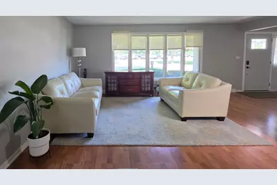909 S Dryden Place, Arlington Heights, IL 60005 - Photo 3
