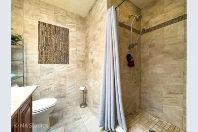 1100 S Cherrywood Drive S, Mount Prospect, IL 60056 - Photo 25