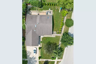 1100 S Cherrywood Drive S, Mount Prospect, IL 60056 - Photo 53