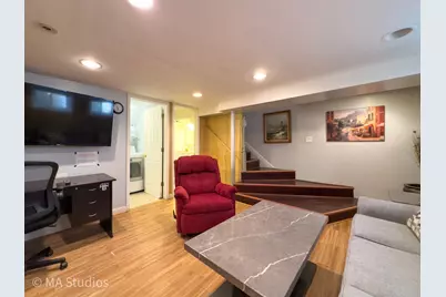1100 S Cherrywood Drive S, Mount Prospect, IL 60056 - Photo 35