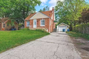 389 W 12th St, Chicago Heights, IL 60411 - Photo 3