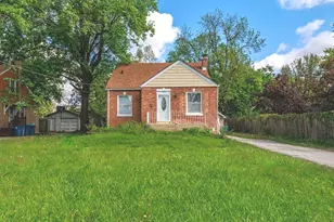 389 W 12th St, Chicago Heights, IL 60411 - Photo 1
