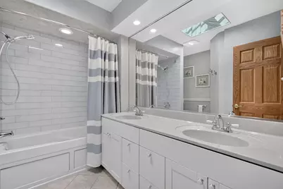 6013 N Emerson Street, Rosemont, IL 60018 - Photo 13
