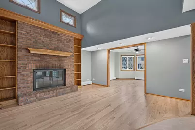 6013 N Emerson Street, Rosemont, IL 60018 - Photo 3