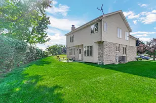 18623 Augusta Ln, Hazel Crest, IL 60429 - Photo 3