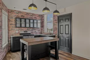 238 W 31st St, Chicago, IL 60616 - Photo 5