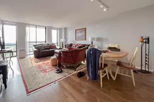 1660 N Lasalle Dr, Chicago, IL 60614 - Photo 5