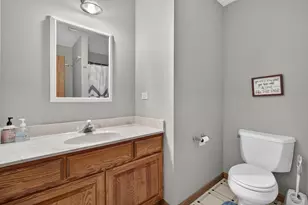 938 Stonehaven Ct, Elgin, IL 60124 - Photo 41
