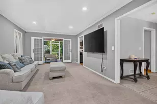 938 Stonehaven Ct, Elgin, IL 60124 - Photo 15