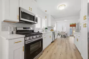 8801 S Clyde Ave, Chicago, IL 60617 - Photo 7