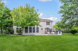 1325 Deerfield Ln, Bartlett, IL 60103 - Photo 23