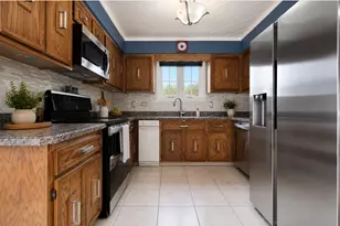 1939 E 170th Pl, South Holland, IL 60473 - Photo 7