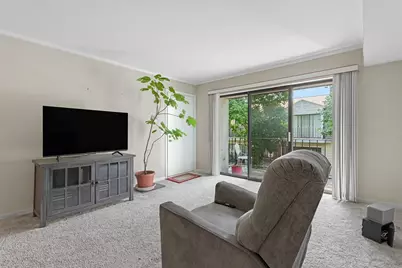 3256 Sanders Road #4E, Northbrook, IL 60062 - Photo 3
