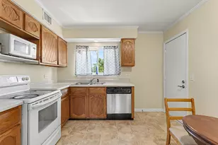 3256 Sanders Rd, Northbrook, IL 60062 - Photo 9
