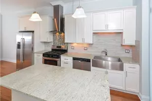 22 N Aberdeen St, Chicago, IL 60607 - Photo 3
