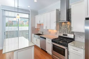 [Address not provided], Chicago, IL 60607 - Photo 3