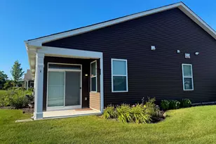 930 Fitzwilliam Wy, North Aurora, IL 60542 - Photo 3