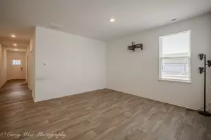 930 Fitzwilliam Wy, North Aurora, IL 60542 - Photo 35