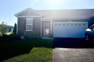 930 Fitzwilliam Wy, North Aurora, IL 60542 - Photo 1