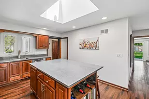 815 S Salem Ave, Arlington Heights, IL 60005 - Photo 3