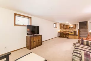 5950 W Foster Ave, Chicago, IL 60630 - Photo 13