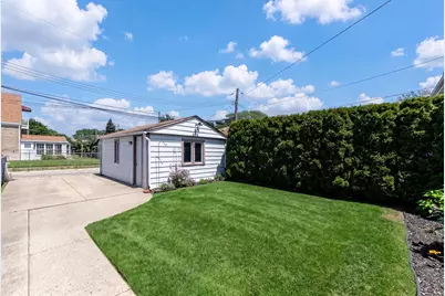 5950 W Foster Avenue, Chicago, IL 60630 - Photo 21