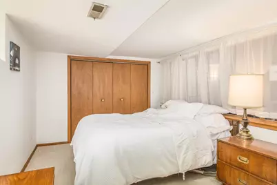 5950 W Foster Avenue, Chicago, IL 60630 - Photo 17
