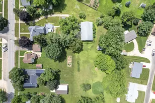 344 Flagg St, Paw Paw, IL 61353 - Photo 67