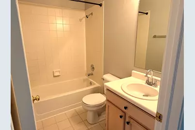 166 Avalon Court #166, Roselle, IL 60172 - Photo 21